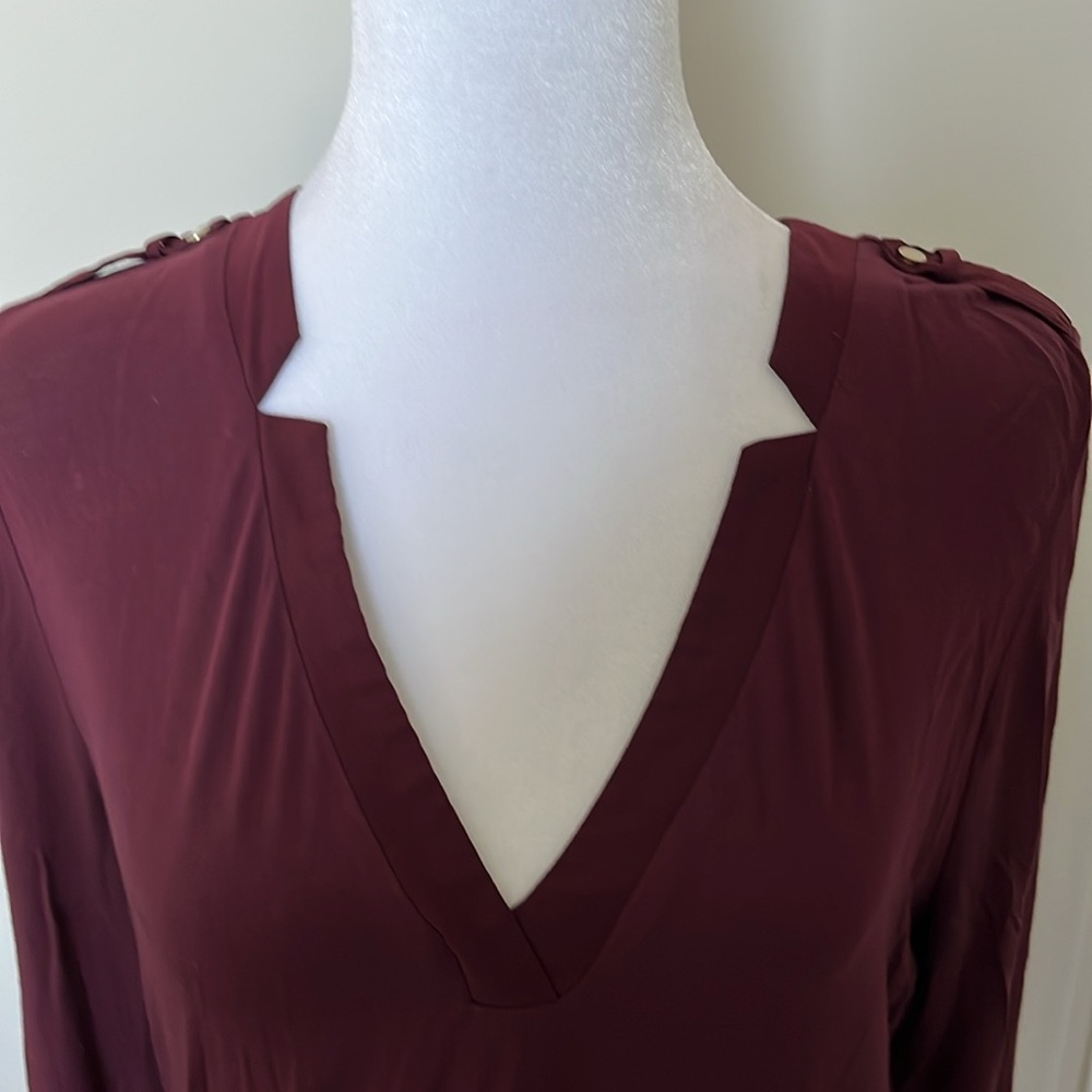WHITE HOUSE BLACK MARKET Size M Women's KNIT TUNIC TOP LONG SLEEVE BURGUNDY - Picture 3 of 8